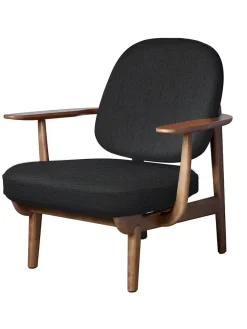 Fred Lænestol, valnødfarvet eg fra<Fritz Hansen