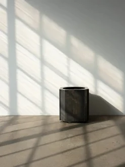 Funki Pot, large fra<Louise Roe New