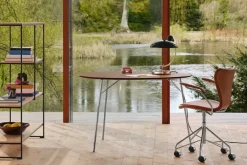 Æggebordet af Arne Jacobsen<Fritz Hansen