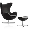 Ægget, Sort Essential læder, med returdrej inkl. skammel af Arne Jacobsen<Fritz Hansen Sale