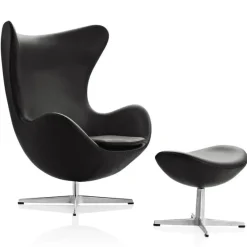 Ægget, Sort Essential læder, med returdrej inkl. skammel af Arne Jacobsen<Fritz Hansen Sale