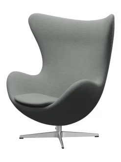 Ægget, sort læder/aluminium af Arne Jacobsen<Fritz Hansen Online