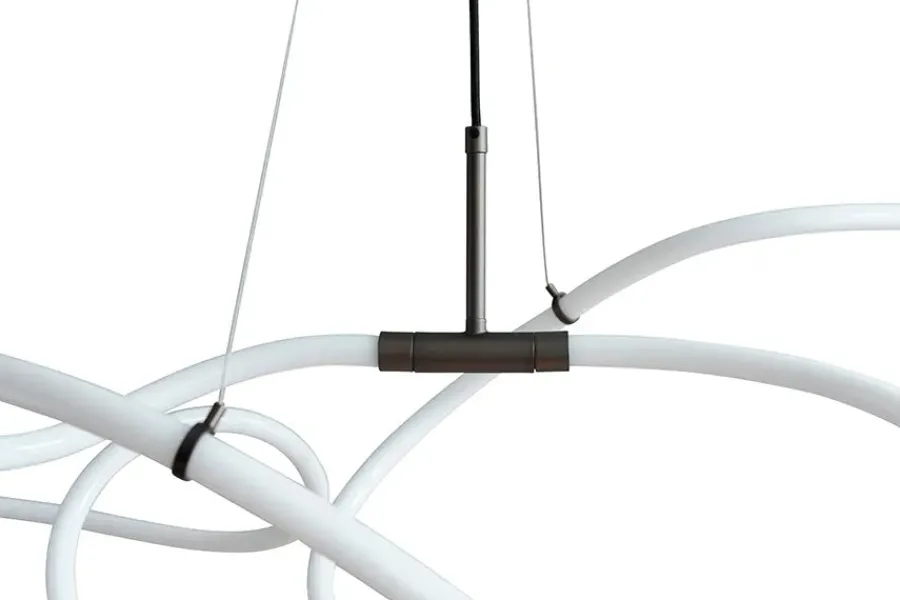 Ghost Chandelier, Big, Burned Black fra<101 Copenhagen Best