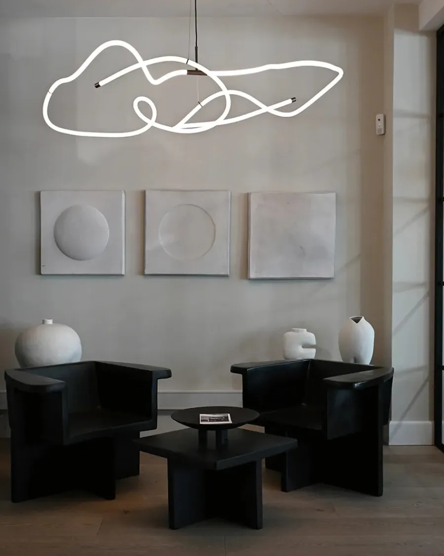 Ghost Chandelier, Big, Chrome fra<101 Copenhagen New