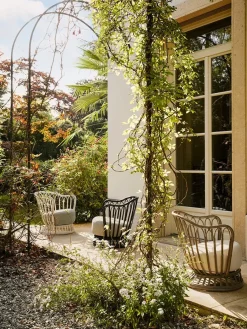 Grace Outdoor Lounge Chair fra<GUBI New