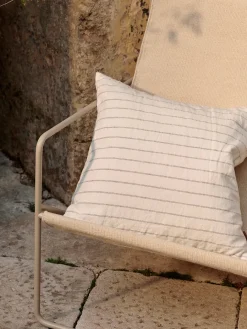 Grand Cushion, offwhite/chocolate fra<Ferm Living Sale