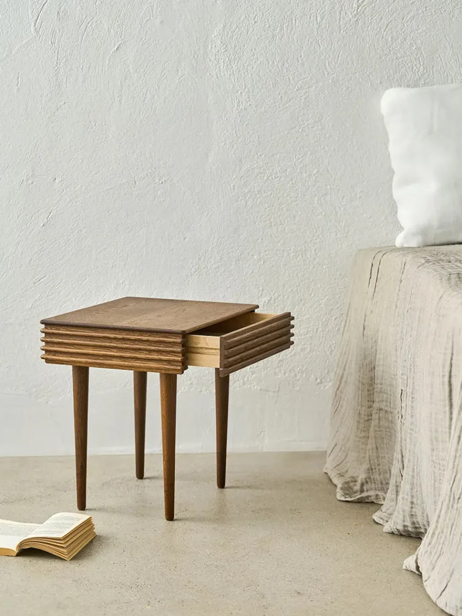 Groove Night Table fra<DK3
