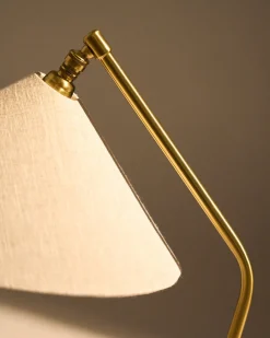 Gräshoppa bordlampe fra<GUBI
