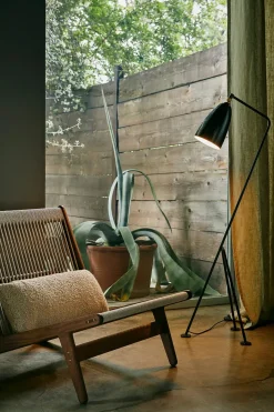 Gräshoppa gulvlampe fra<GUBI Best