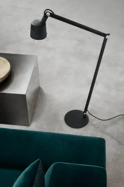 Gulvlampe fra<Vipp Best