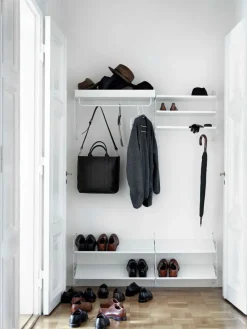 Hallway L fra<String Furniture Online