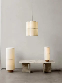 Hashira Floor Lamp White fra<Audo Copenhagen