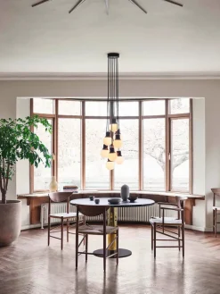 HM4 Drawn spisebordsstol af Hvidt & Mølgaard<&Tradition Outlet