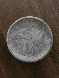 Hyben Fad, silver travertin fra<Wabi Sabi Nordic Clearance