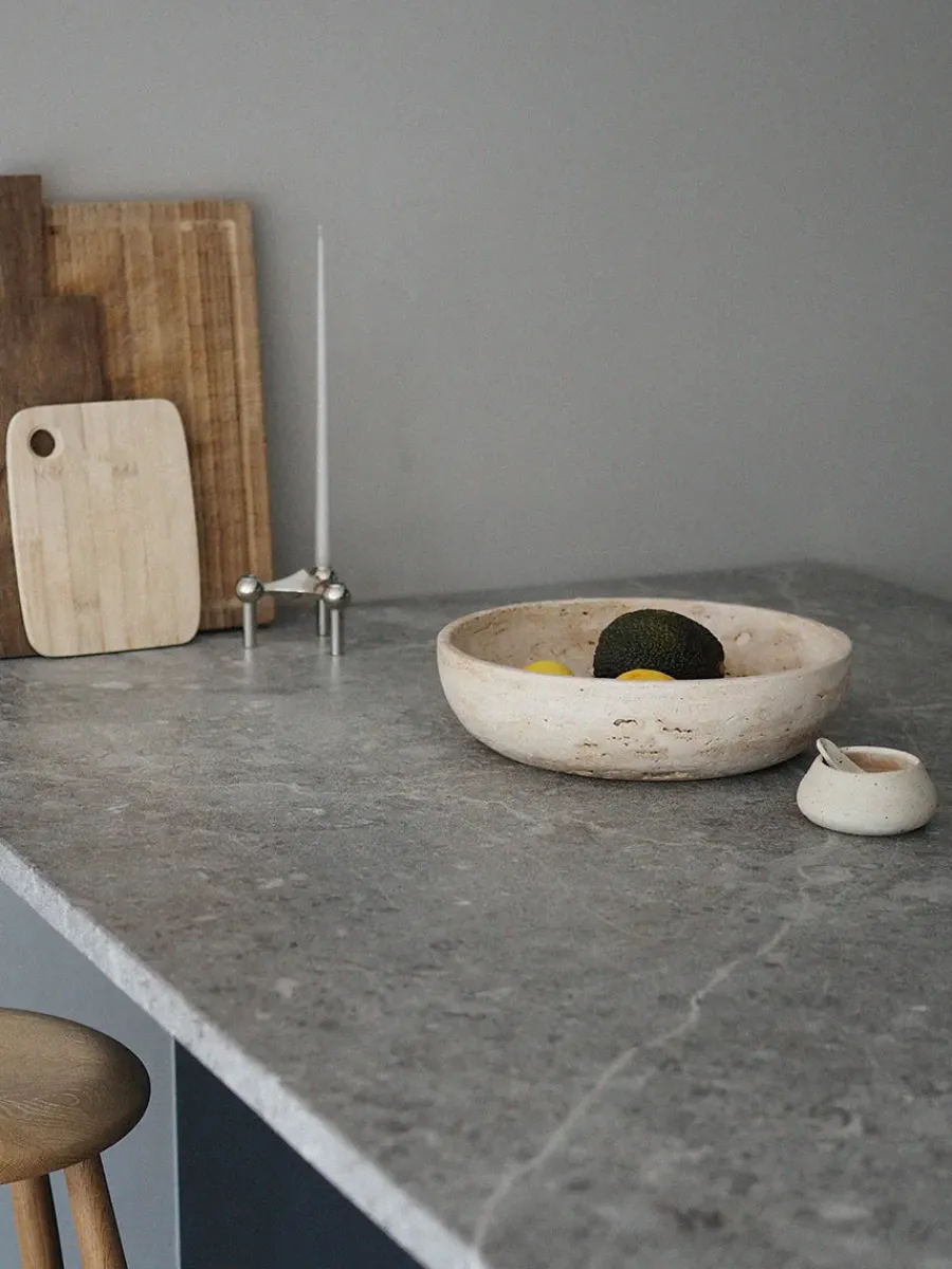 Hyben Skål, travertin fra<Wabi Sabi Nordic Discount