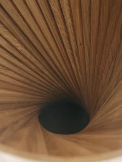 HYPERBEL sidebord, røget eg fra<VIA Copenhagen Hot