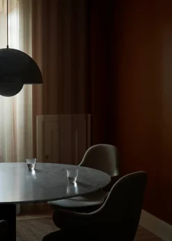 In Between Bord SK20, Bronzed stel fra<&Tradition Hot