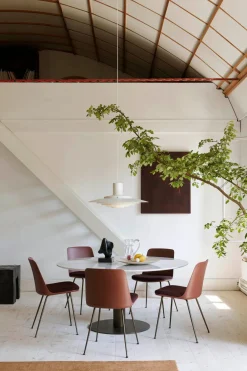 In Between Bord SK20, sort stel fra<&Tradition Hot