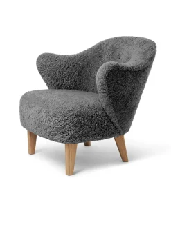 Ingeborg Lænestol fra<Audo Copenhagen Outlet