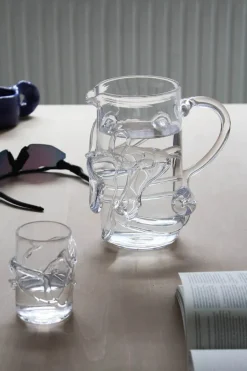 Ivy Pitcher fra<NIKO JUNE Online