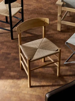 J39 Folkestolen, lys olieret eg af Børge Mogensen<Fredericia Furniture New