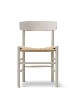 J39 Folkestolen, sortlakeret bøg af Børge Mogensen<Fredericia Furniture New