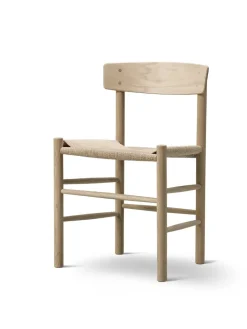 J39 Folkestolen, sortlakeret eg af Børge Mogensen<Fredericia Furniture Online