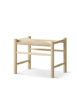 J16 Skammel af Hans J. Wegner<Fredericia Furniture Best