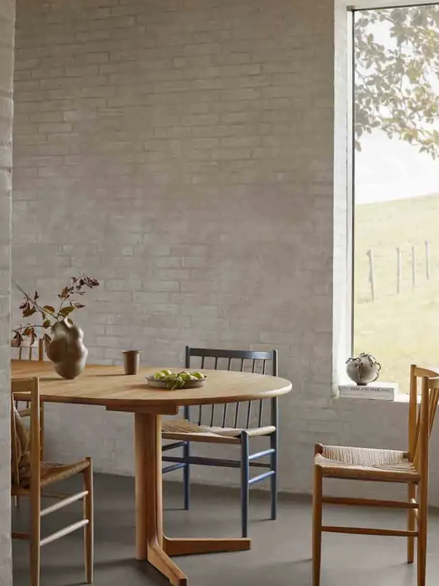 J80 spisebordsstol fra<FDB Møbler Outlet