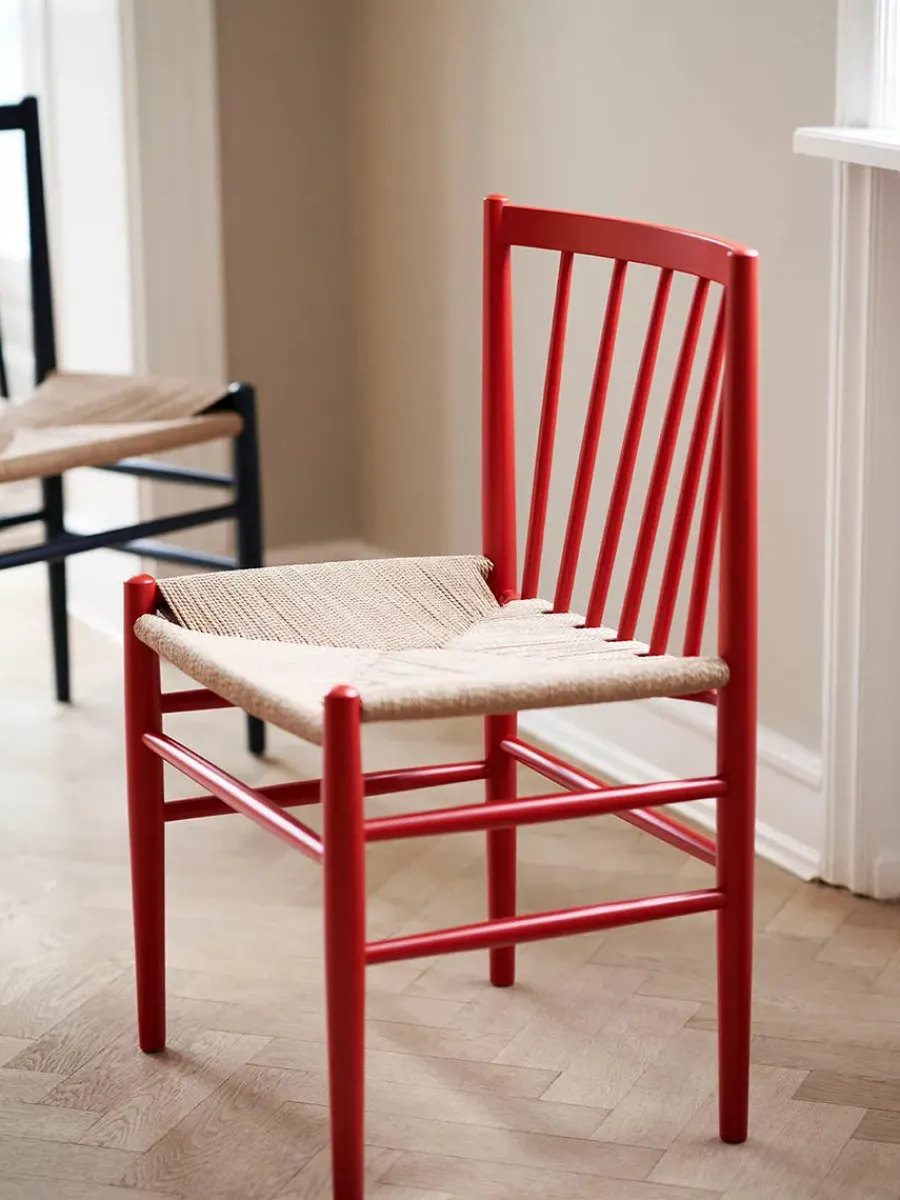 J80 spisebordsstol fra<FDB Møbler Outlet