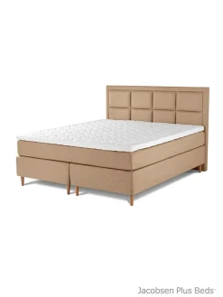 – Sengegavl Square, Sand<Jacobsen Plus Beds