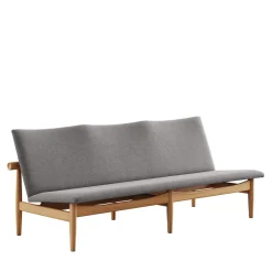 Japan 3 pers. sofa, eg klar olie af Finn Juhl<House of Finn Juhl Hot