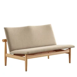 Japan 2 pers. sofa, eg klar olie af Finn Juhl<House of Finn Juhl Discount
