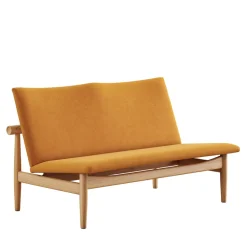 Japan 2 pers. sofa, eg klar olie af Finn Juhl<House of Finn Juhl Discount