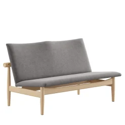 Japan 2 pers. sofa, eg klar olie af Finn Juhl<House of Finn Juhl Discount