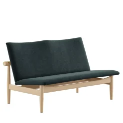 Japan 2 pers. sofa, eg klar olie af Finn Juhl<House of Finn Juhl Discount
