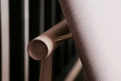 Japan 2 pers. sofa, eg klar olie af Finn Juhl<House of Finn Juhl Discount