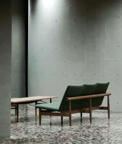 Japan 3 pers. sofa, eg olie af Finn Juhl<House of Finn Juhl Sale