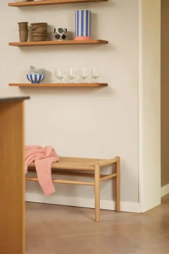 J83B Bænk, matlakeret eg fra<FDB Møbler Online