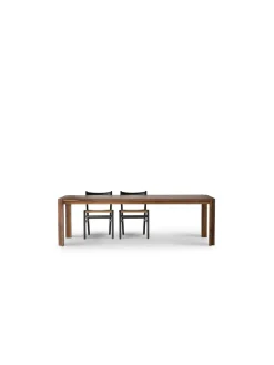 Jeppe Utzon Spisebord fra<DK3 Outlet