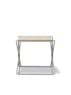JG Folding Stool fra<Fredericia Furniture Outlet
