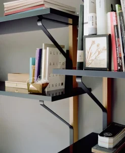 Kaari Wall Shelf, 100x188 cm fra<Artek Hot