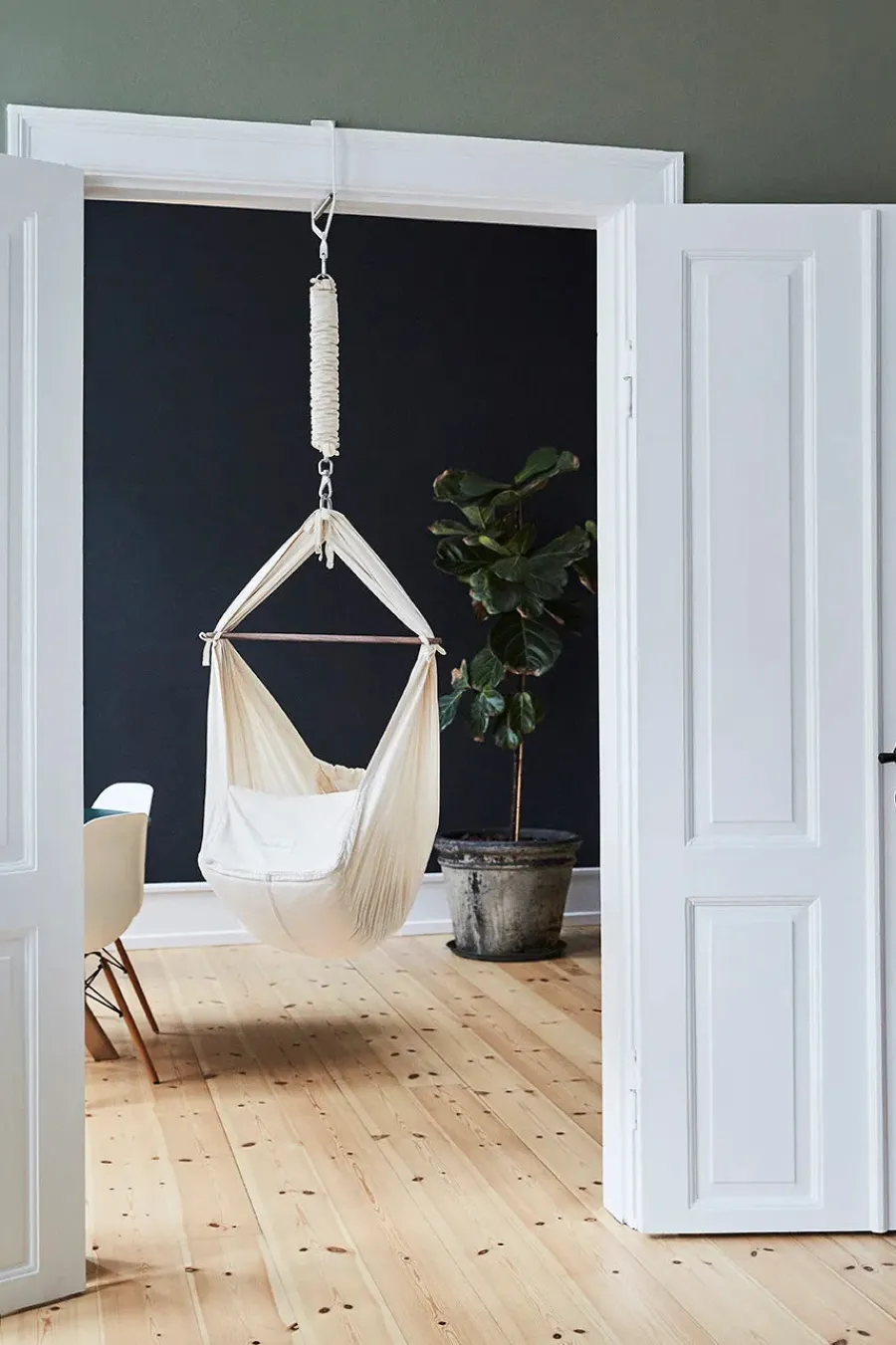 Karmbeslag fra<Moonboon