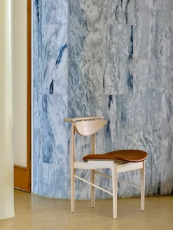 Karmstolen, ask klar olie af Finn Juhl<House of Finn Juhl Sale