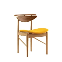 Karmstolen, eg olie af Finn Juhl<House of Finn Juhl Sale