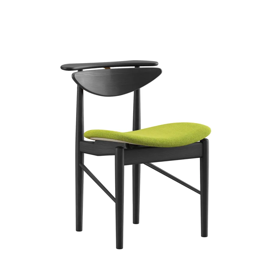 Karmstolen, eg olie af Finn Juhl<House of Finn Juhl Sale