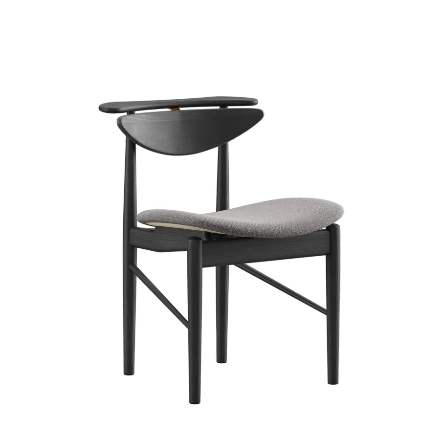 Karmstolen, eg olie af Finn Juhl<House of Finn Juhl Sale