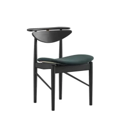 Karmstolen, eg olie af Finn Juhl<House of Finn Juhl Sale