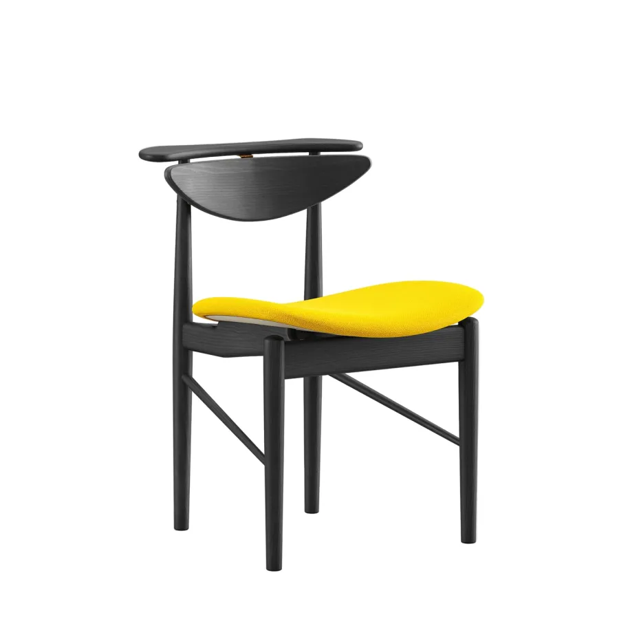 Karmstolen, eg olie af Finn Juhl<House of Finn Juhl Sale