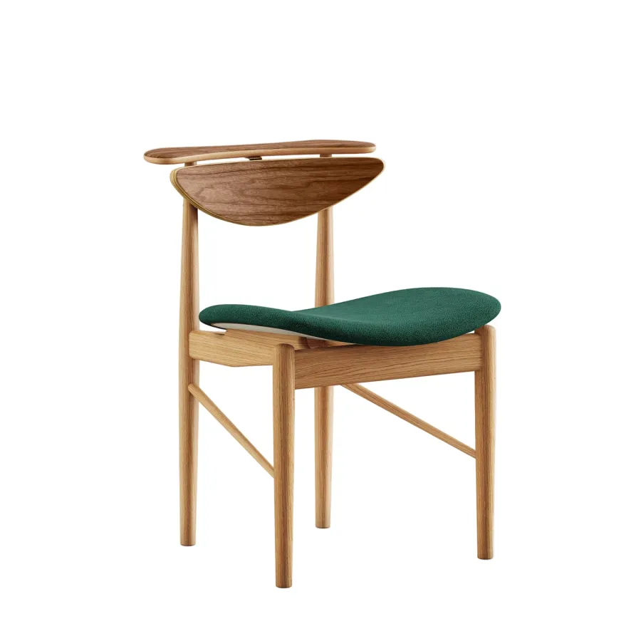 Karmstolen, eg olie/valnød af Finn Juhl<House of Finn Juhl Outlet